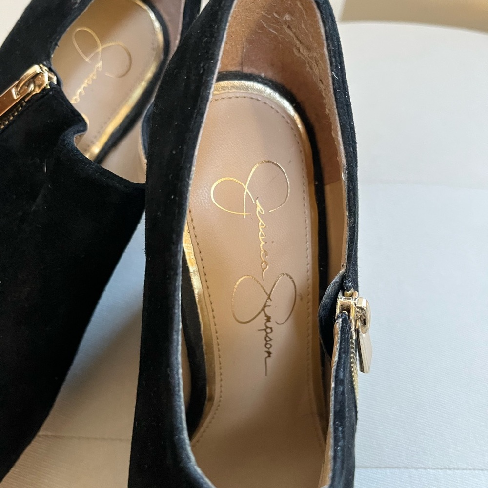 Jessica Simpson side zip wedge..8.5 - Picture 4 of 6